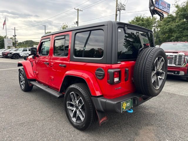 Used 2024 Jeep Wrangler Unlimited w/ Convenience Group AWD/4WD image 15