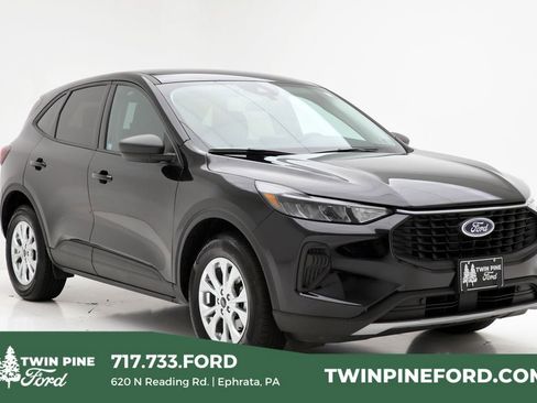 Used 2025 Ford Escape Active AWD/4WD image 1