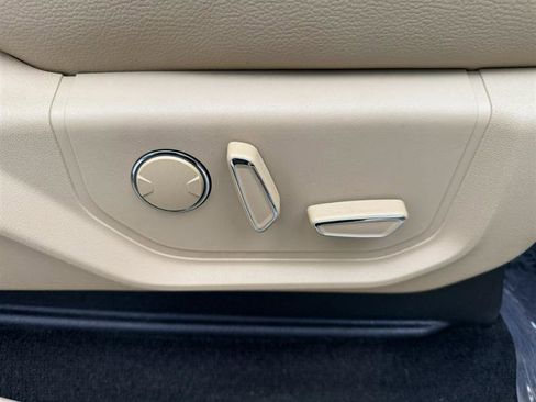 Used 2017 Ford F350 Lariat w/ Lariat Ultimate Package image 15