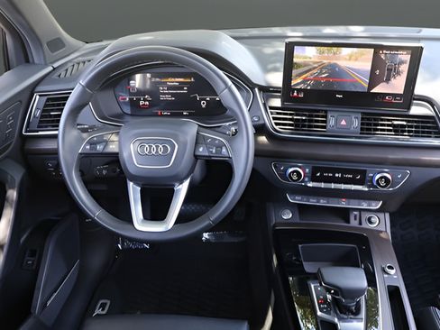 Used 2023 Audi Q5 2.0T Premium Plus w/ Premium Plus Package AWD/4WD image 15