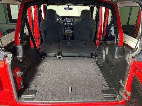 Certified 2023 Jeep Wrangler Unlimited Sahara AWD/4WD image 31