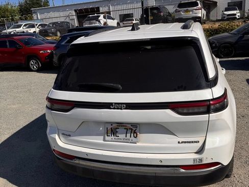 Used 2023 Jeep Grand Cherokee Laredo AWD/4WD image 4