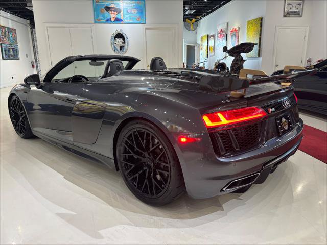 Used 2017 Audi R8 V10 w/ Carbon Exterior Package AWD/4WD image 5