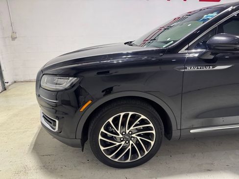 Used 2020 Lincoln Nautilus Reserve AWD/4WD image 3