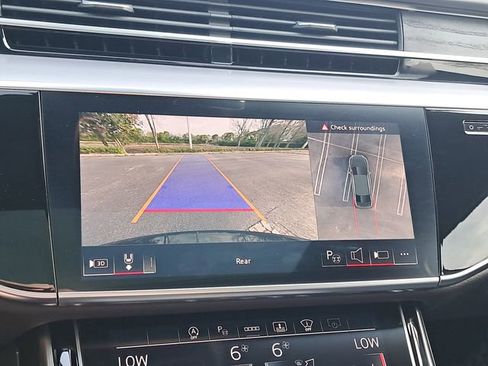 Used 2025 Audi A8 L 3.0T w/ Executive Package image 30