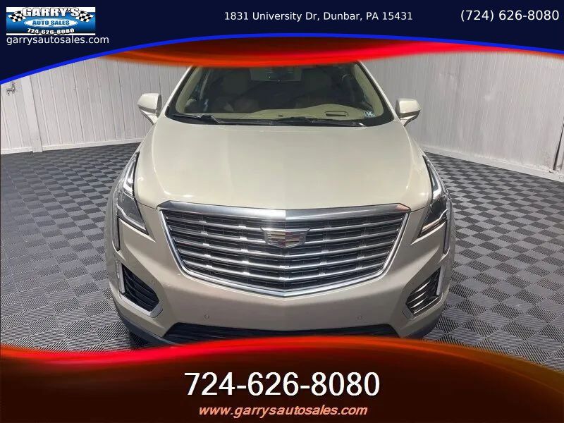 Used 2017 Cadillac XT5 Platinum AWD/4WD image 2