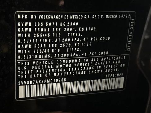 Certified 2023 Volkswagen Tiguan SE R-Line image 37