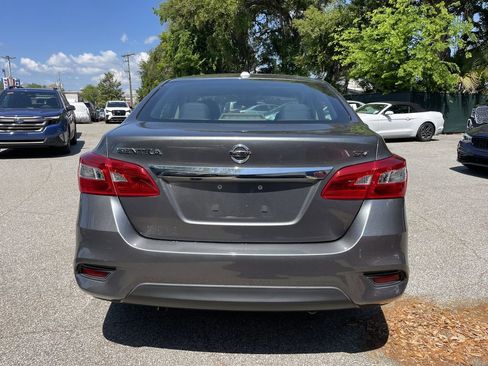 Used 2017 Nissan Sentra SV w/ Style Package FWD image 4