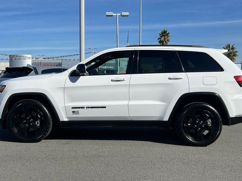 Used 2021 Jeep Grand Cherokee Freedom Edition image 7