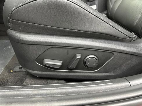 New 2025 Hyundai Elantra Limited image 10