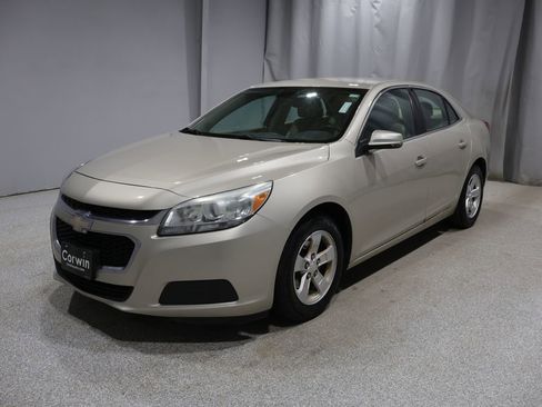 Used 2015 Chevrolet Malibu LT image 5