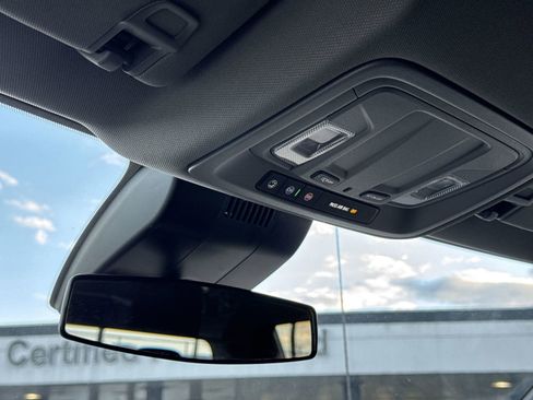 Used 2024 Chevrolet Silverado 1500 LT image 27