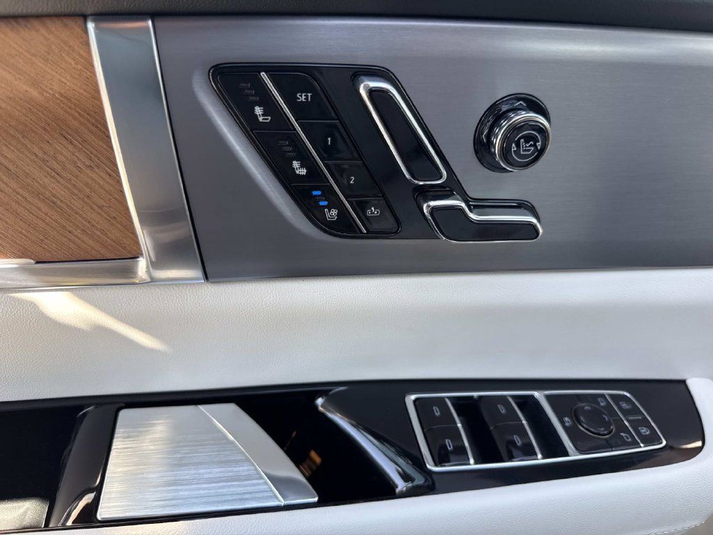 New 2027 Cadillac Vistiq Sport AWD/4WD image 20