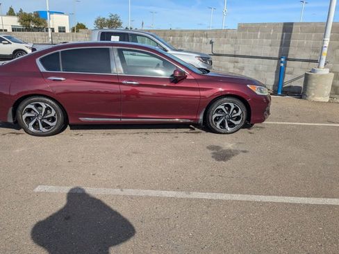 Used 2017 Honda Accord EX-L image 4