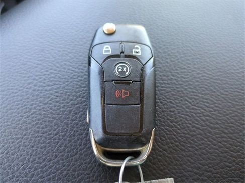 Used 2018 Ford F250 Lariat w/ Chrome Package image 35