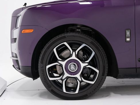 Certified 2022 Rolls-Royce Cullinan Black Badge w/ Dark Exterior Package AWD/4WD image 50
