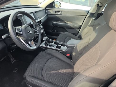Certified 2019 Kia Optima LX image 3