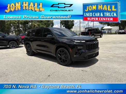 Used 2025 Chevrolet Traverse RS AWD/4WD image 17