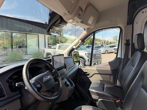 Used 2022 Ford E-Transit Medium Roof w/ Load Area Protection Package RWD image 8
