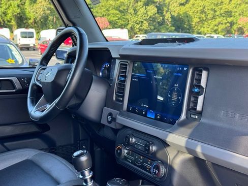 Used 2024 Ford Bronco Black Diamond AWD/4WD image 5