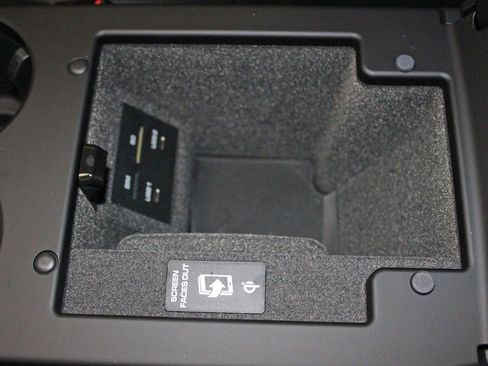 Certified 2026 Porsche Macan S image 31