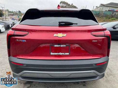 Used 2024 Chevrolet Blazer EV LT AWD/4WD image 4