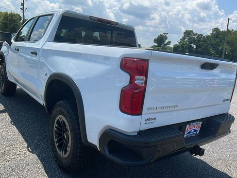 New 2025 Chevrolet Silverado 1500 ZR2 w/ Technology Package AWD/4WD image 7