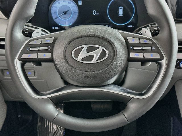 Used 2025 Hyundai Palisade SEL FWD image 15