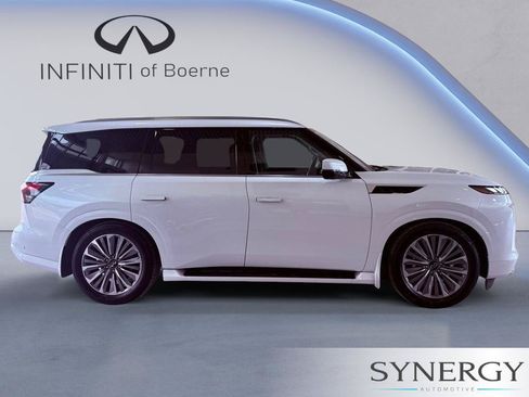 Certified 2026 INFINITI QX80 Luxe w/ Cargo Package RWD image 4