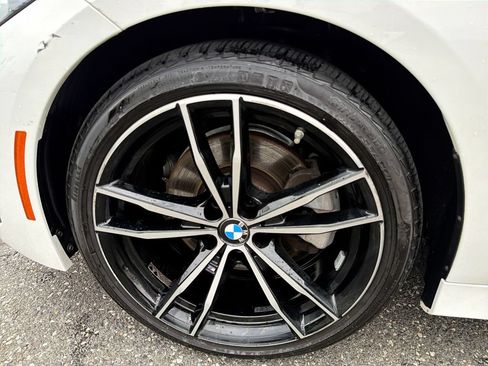 Used 2023 BMW 330i xDrive Sedan w/ M Sport Package AWD/4WD image 16