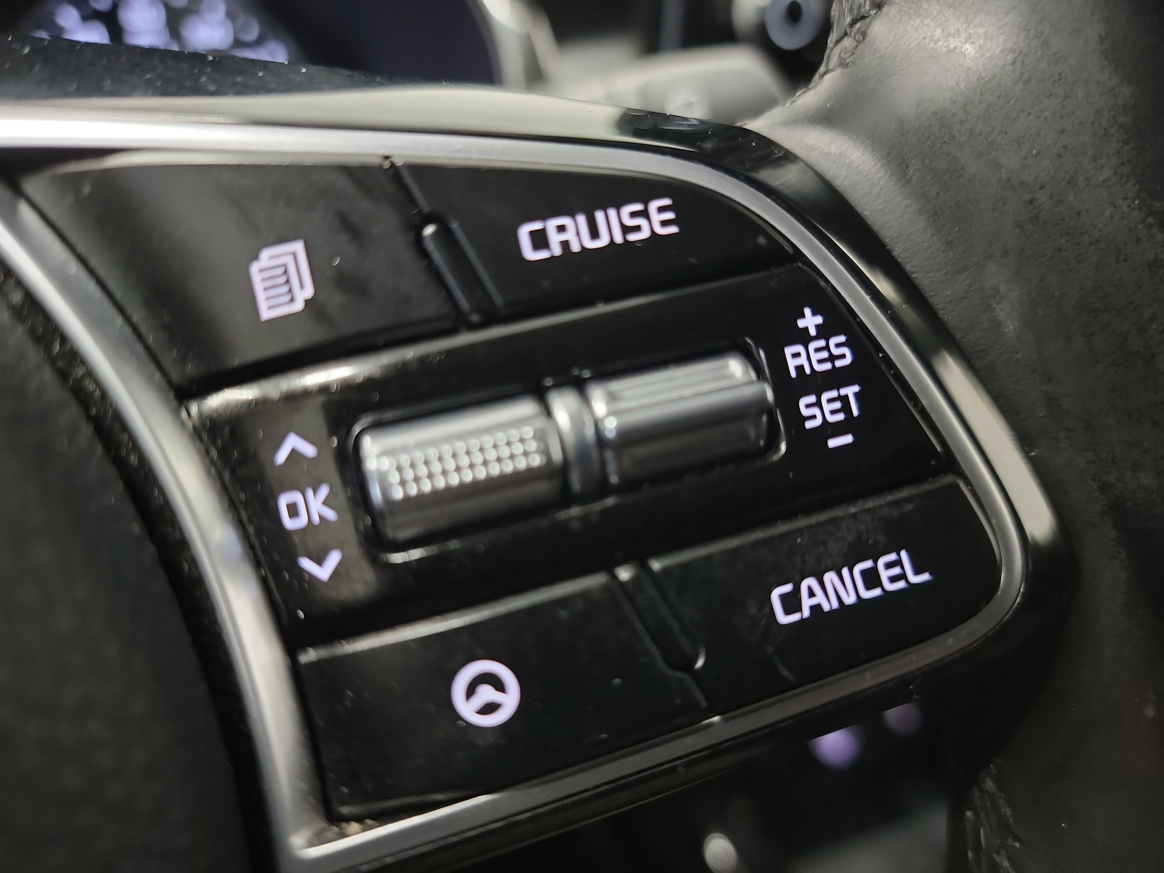 Used 2023 Kia Seltos S FWD image 33