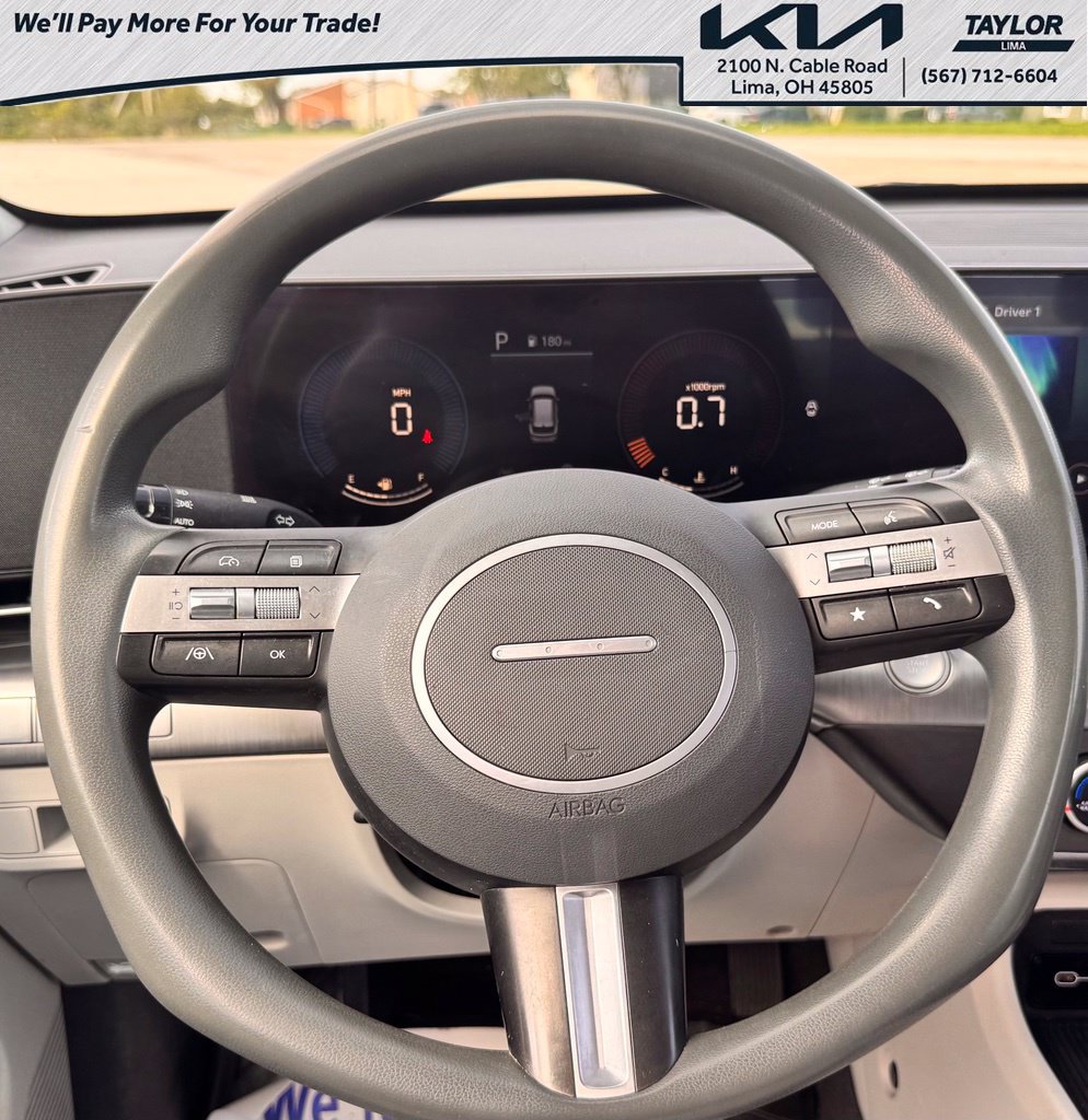 Used 2024 Hyundai Kona SE FWD image 11
