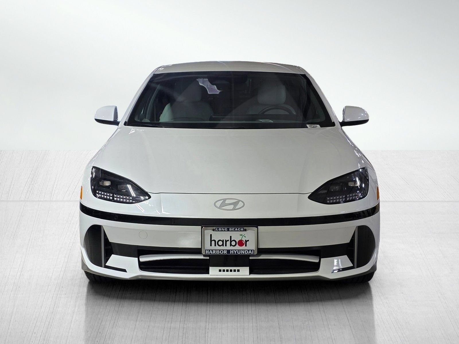 Used 2023 Hyundai Ioniq 6 SEL RWD image 2