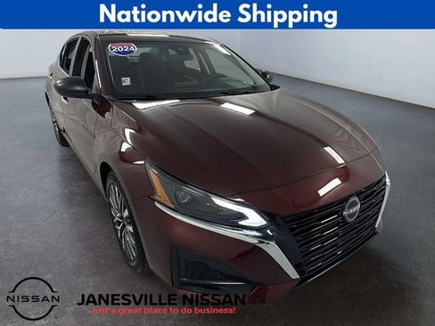 Certified 2024 Nissan Altima 2.5 SV image 1