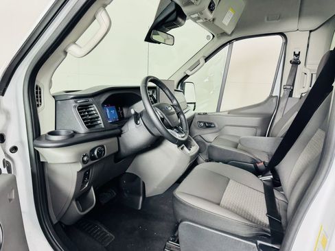 Used 2026 Ford Transit 350 XLT RWD image 6