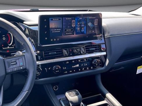 New 2026 Nissan Pathfinder SL FWD image 6