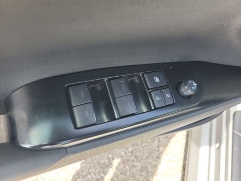 Used 2025 Toyota Camry LE image 15