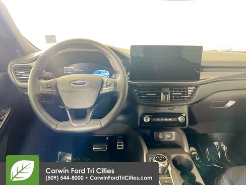 Used 2024 Ford Escape ST-Line Elite w/ Class II Trailer Tow Package image 27