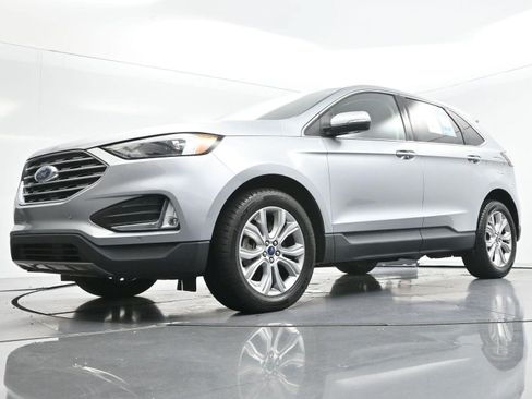 Used 2022 Ford Edge Titanium AWD/4WD image 52