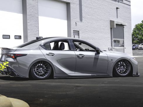 Used 2024 Lexus IS 500 RWD image 16
