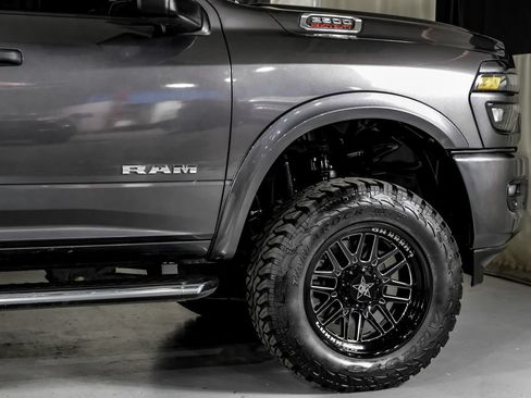 Used 2025 RAM 2500 Big Horn AWD/4WD image 8