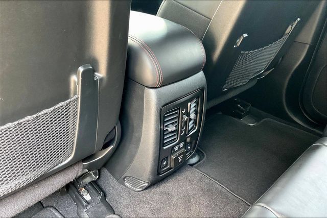 Used 2023 Dodge Durango R/T RWD image 12