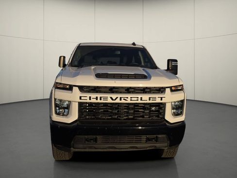 Used 2023 Chevrolet Silverado 2500 Custom w/ Custom Value Package AWD/4WD image 2