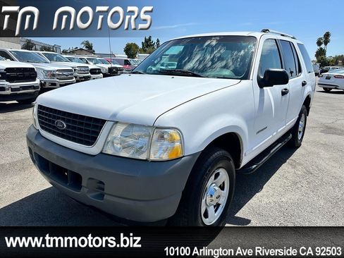 Used 2002 Ford Explorer XLS RWD image 1