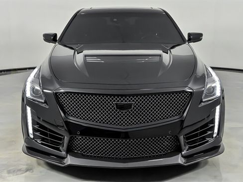 Used 2019 Cadillac CTS V w/ Carbon Fiber Package RWD image 5