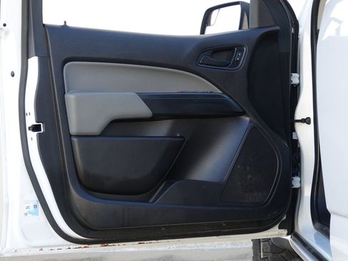 Used 2018 Chevrolet Colorado W/T w/ WT Convenience Package image 36