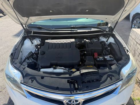 Used 2013 Toyota Avalon XLE Premium FWD image 30