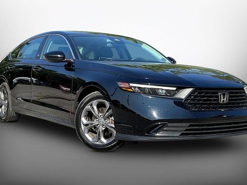 Used 2024 Honda Accord EX image 3
