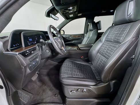 Used 2023 Cadillac Escalade Sport Platinum w/ LPO, ONYX Package image 25