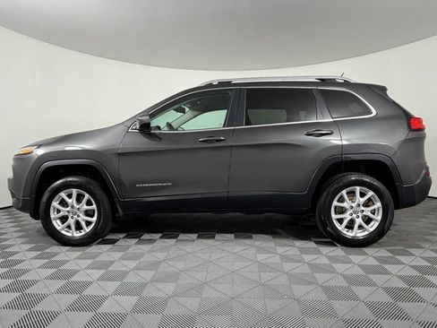 Used 2014 Jeep Cherokee Latitude w/ Cold Weather Group AWD/4WD image 6